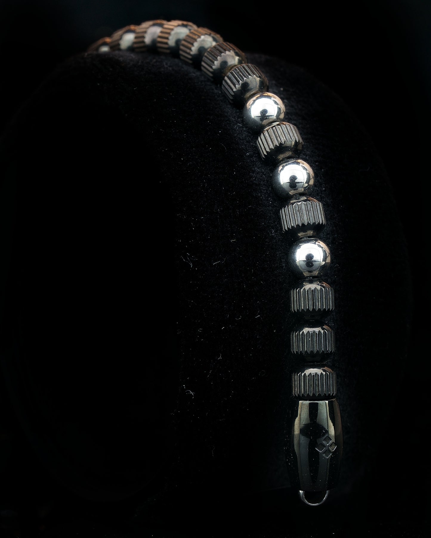 MUDRA BRACELET | BLACK LINED STEEL BEADS | STEEL THREE DOTS