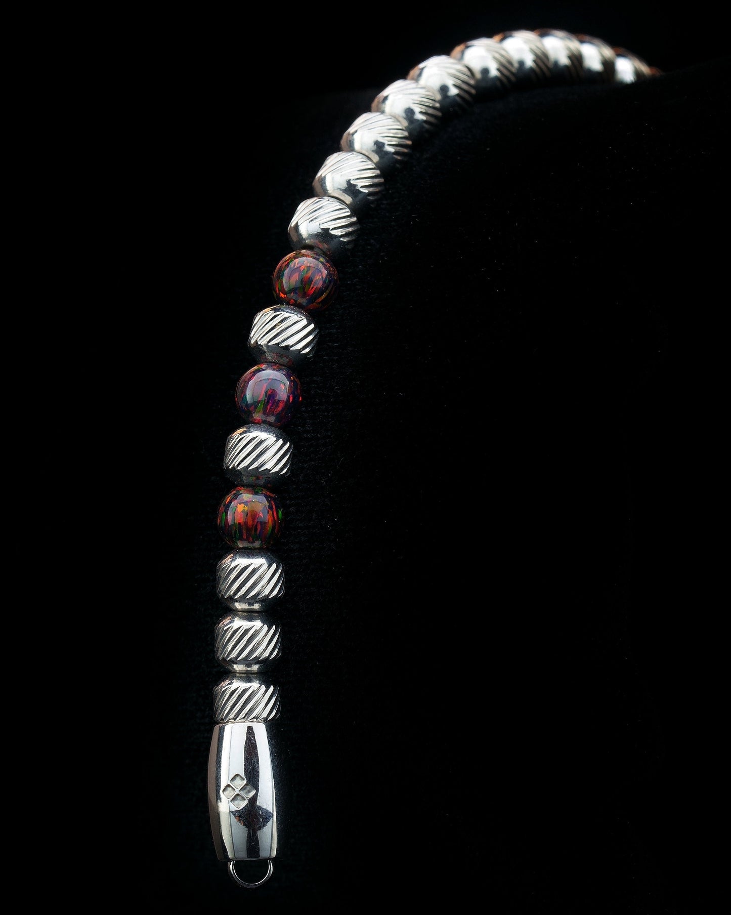 Gloss stainless steel bracelet with genuine, Dark red three dots gemstones, oblique texture. different kind of closures, clasps 5/6mm, playable for men and women. Mudra chain classic every day jewelry.