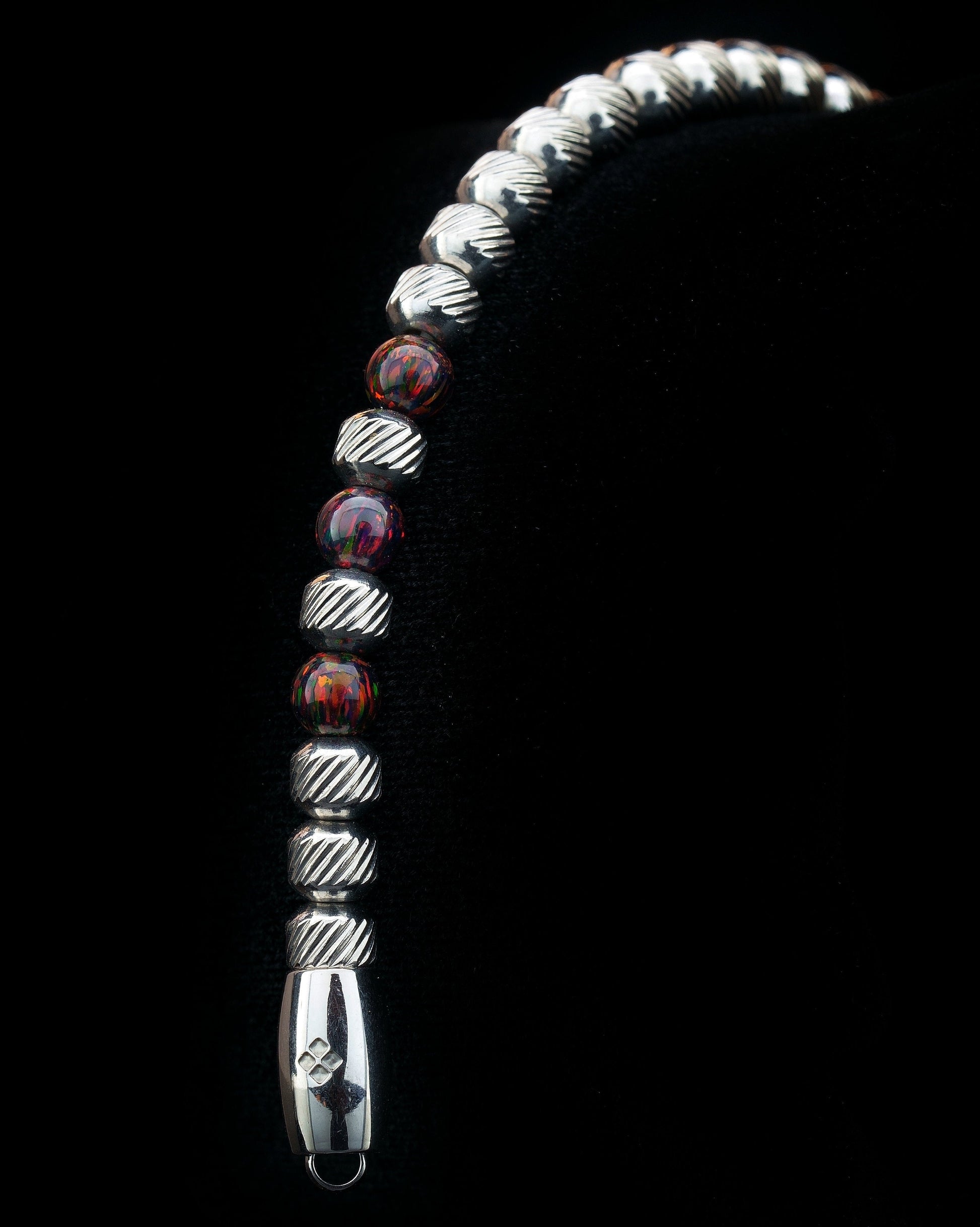 Gloss stainless steel bracelet with genuine, Dark red three dots gemstones, oblique texture. different kind of closures, clasps 5/6mm, playable for men and women. Mudra chain classic every day jewelry.