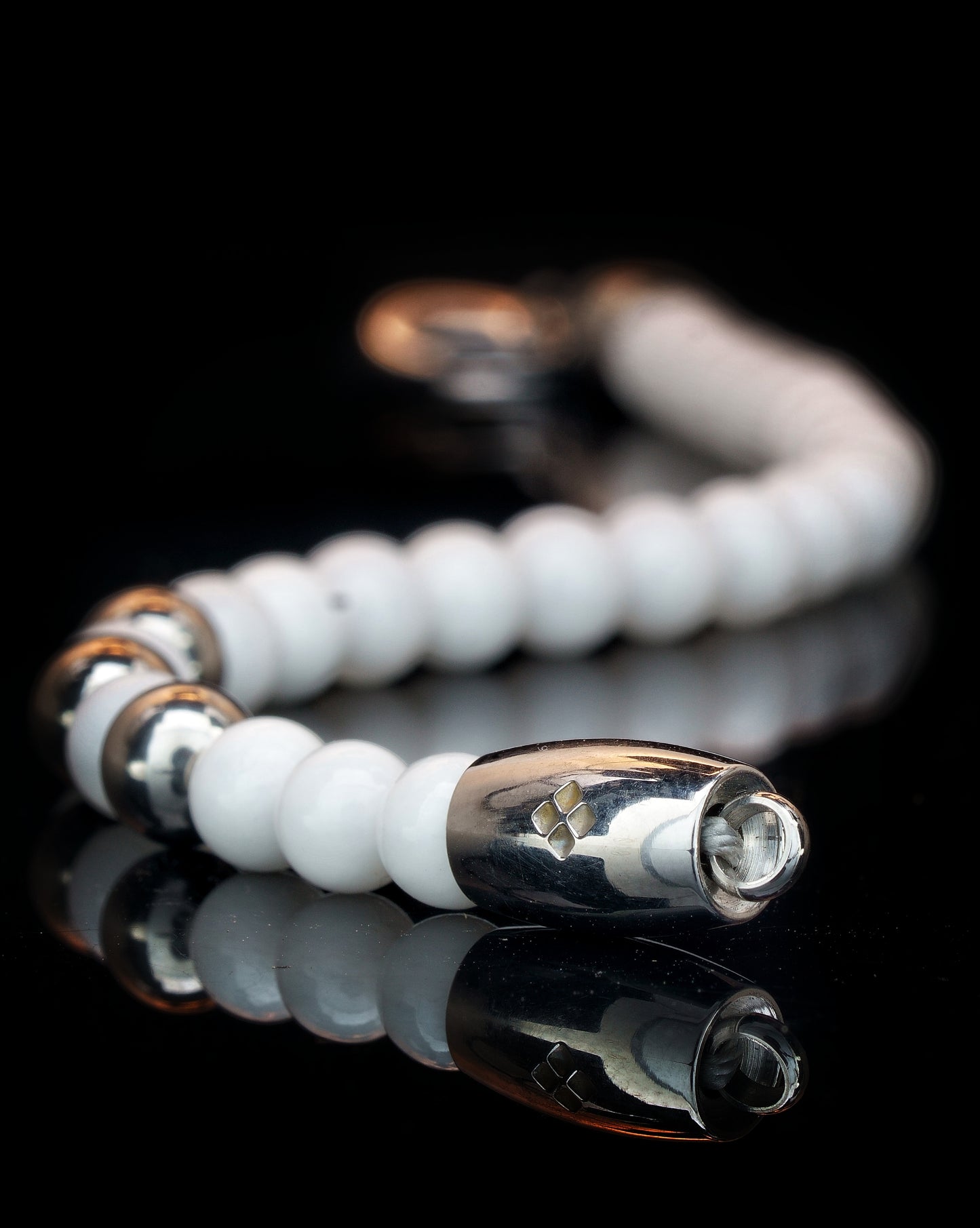 WHITE SNOW FLAKE MAMBA BRACELET⬩ BALL SHAPE⬩ SILVER STEEL THREE DOTS