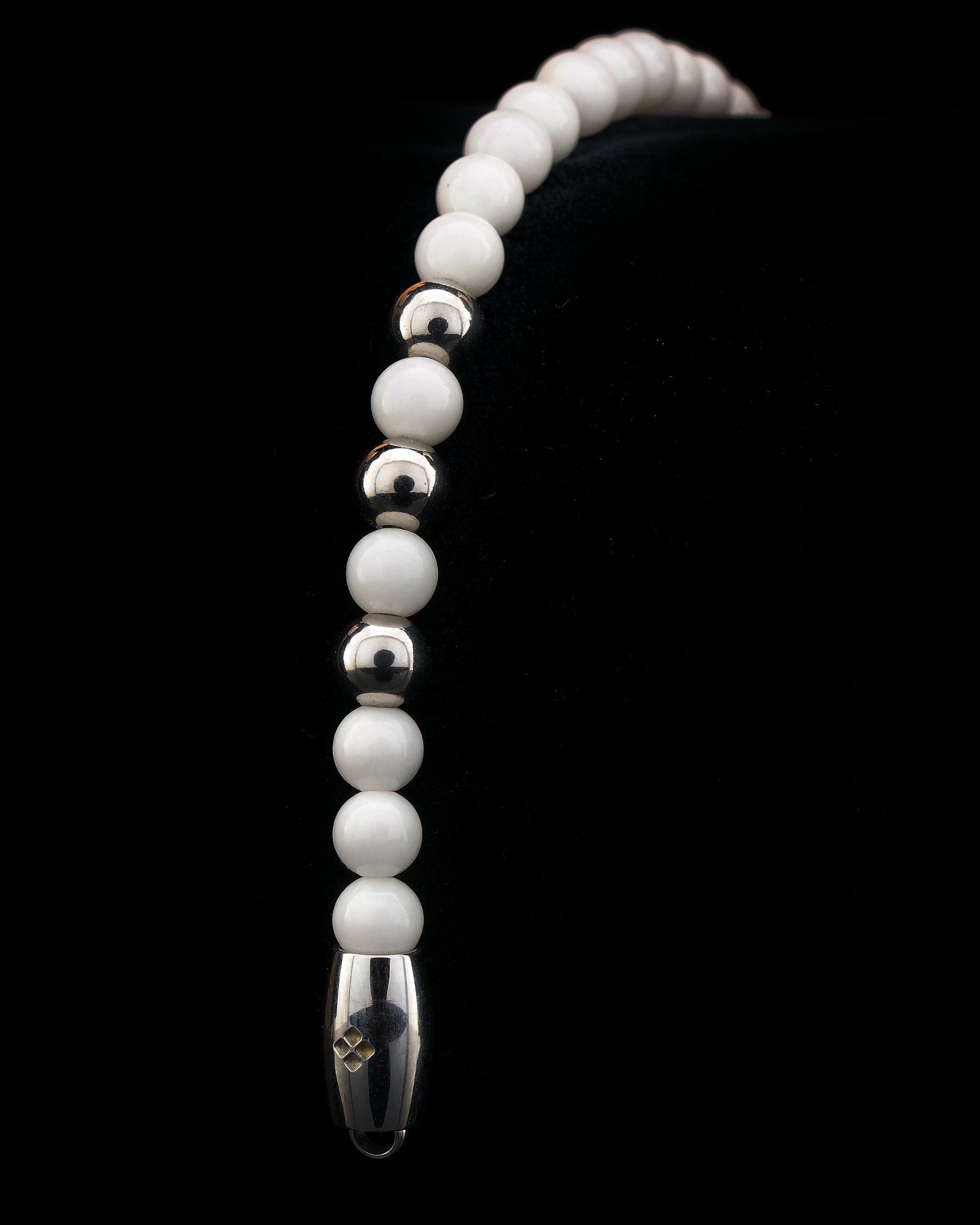 WHITE SNOW FLAKE MAMBA BRACELET⬩ BALL SHAPE⬩ SILVER STEEL THREE DOTS