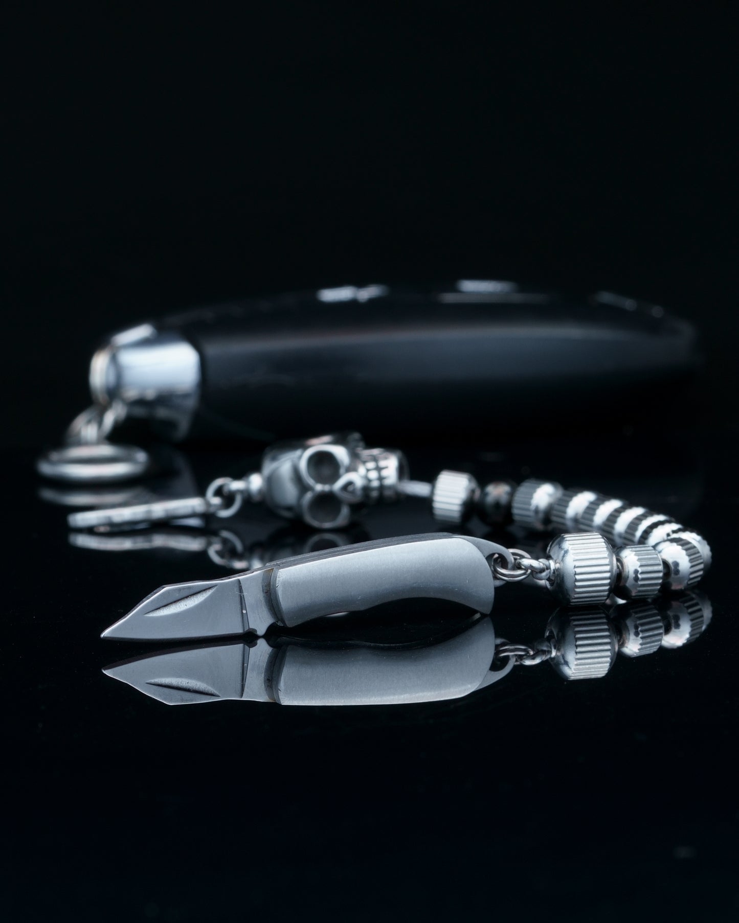 JABBAWOKEY | SKULL HEAD | STRAIGHT LINE STEEL | BLACK STEEL GEM | K NIFE PENDANT | 6MM
