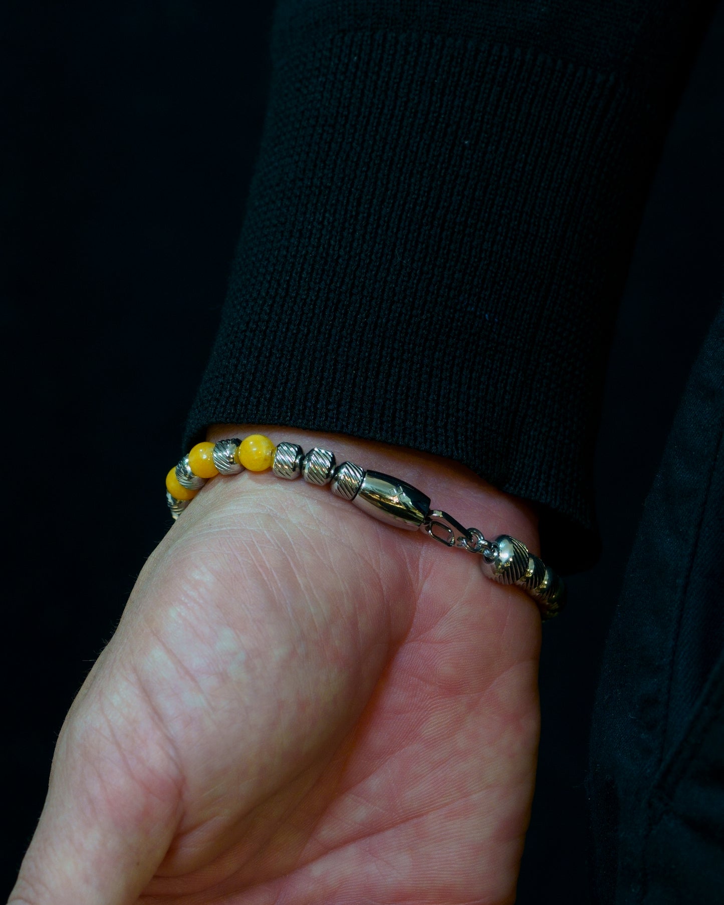 MUDRA BRACELET |  SILVER STEEL OBLIQUE TEXTURE |  YELLOW CHALCEDONY THREE DOTS