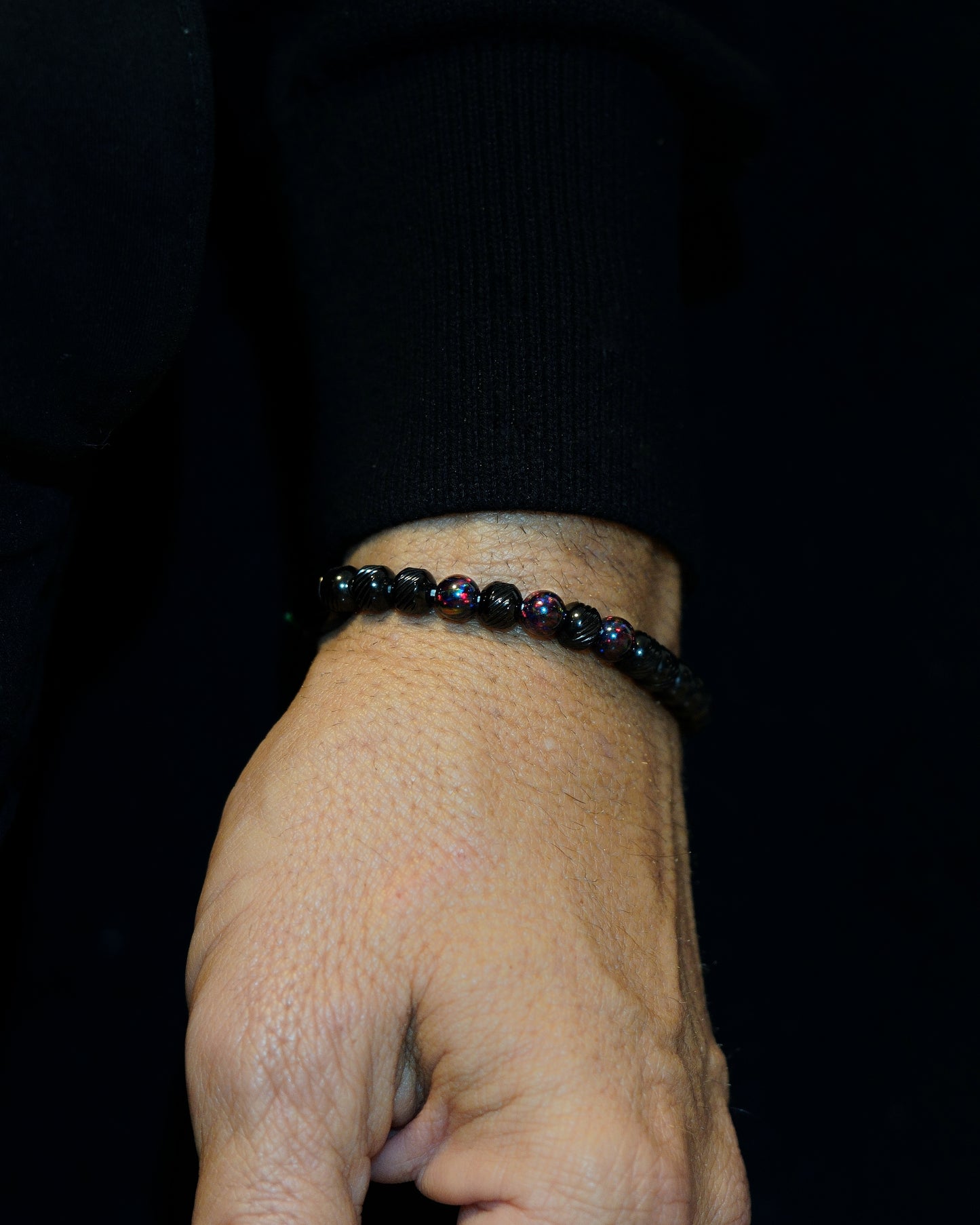 BLACK MAMBA BRACELET⬩ OBLIQUE TEXTURE⬩ DARK-RED OPAL THREE DOTS